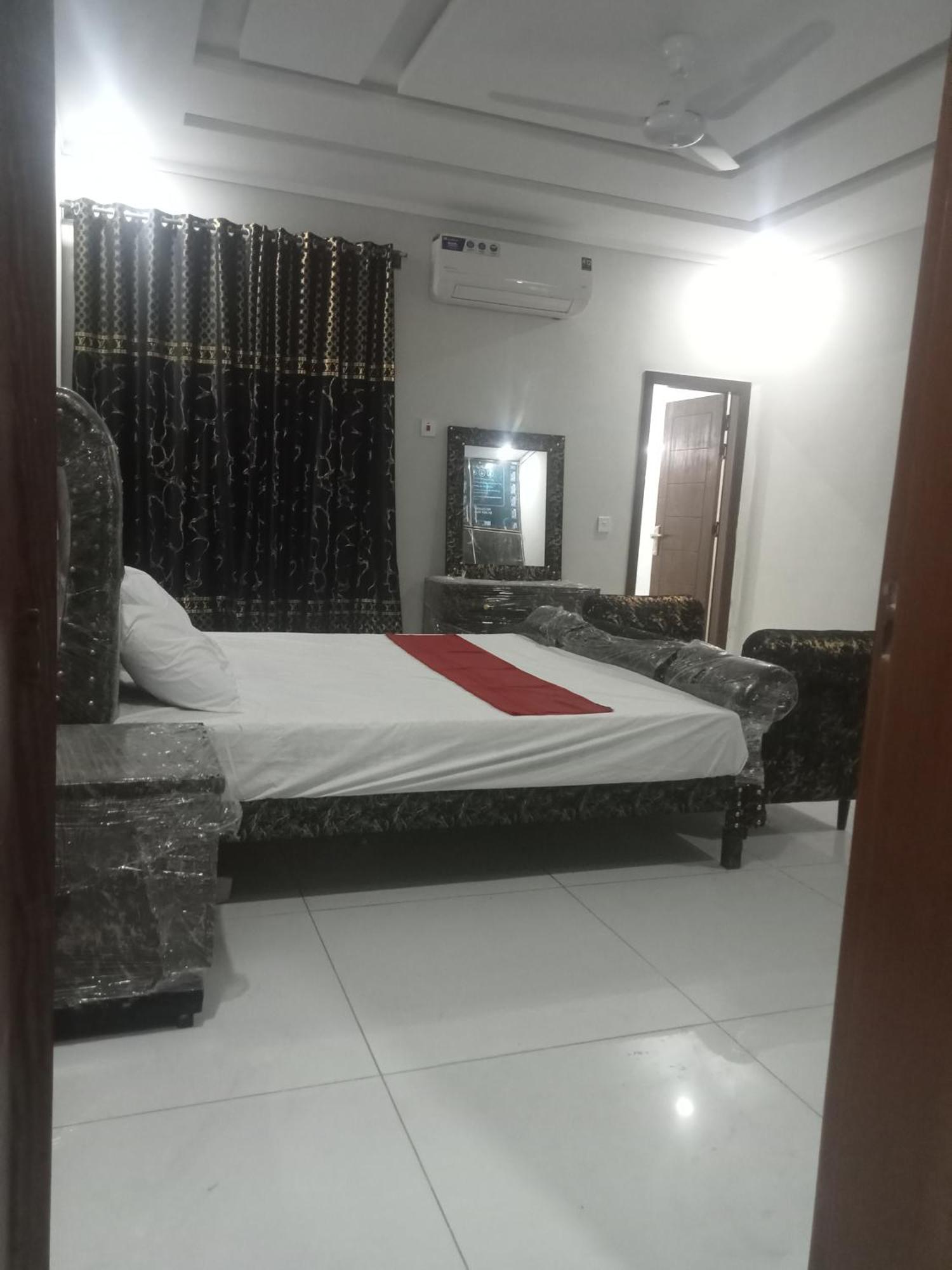 Ryazm Guest House Rawalpindi Luaran gambar